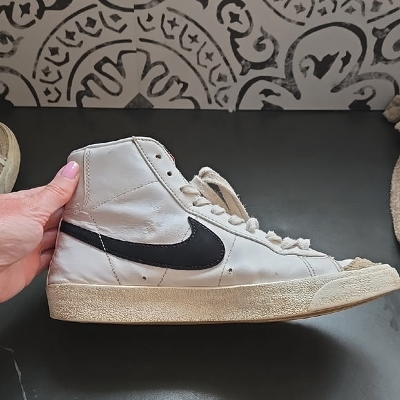 Nike Blazers High-Top Sneakers in White and Tan - Picture 6 of 8